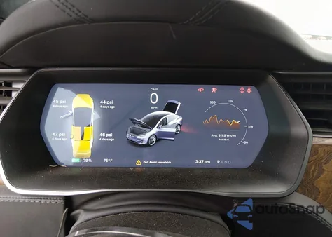 2019 Tesla Model X 100D/75D/Long Range/Standard Range z USA, uszkodzony, nr VIN 5YJXCDE20KF180897